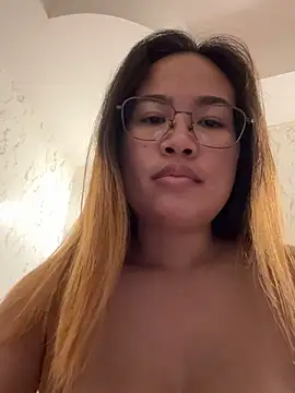 Ponthip webcam