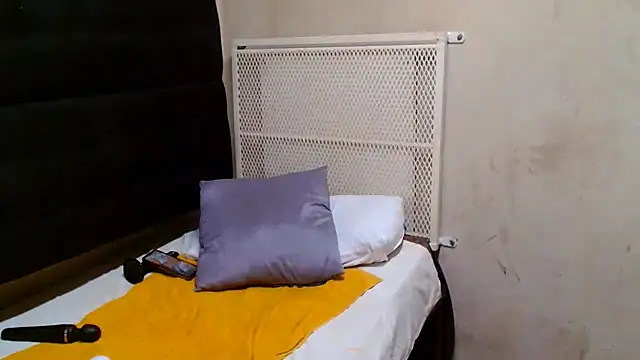 Brunettedevon33 webcam