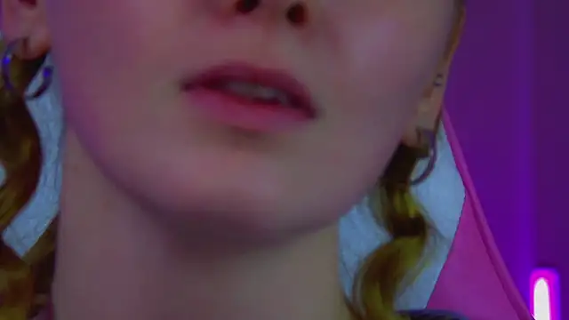AgataFoxley webcam