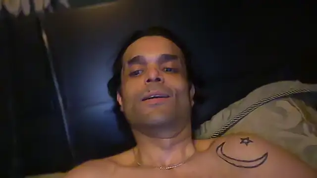 KungFuPanda001 live cam on StripChat