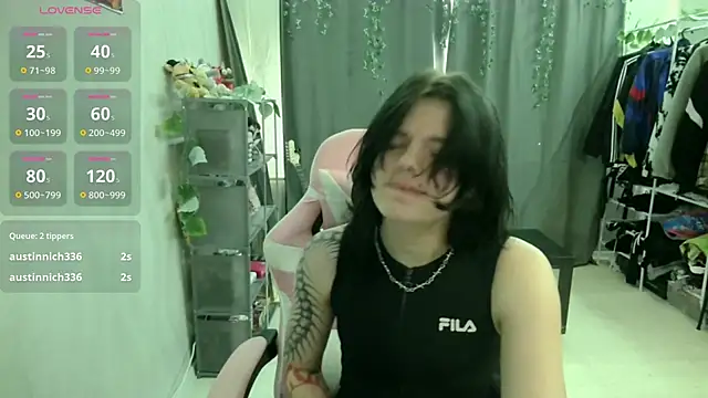 VeIvetLure live cam on StripChat