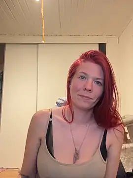 LisaLuxx webcam