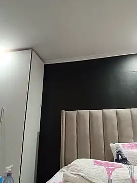 Ms__JOJO webcam