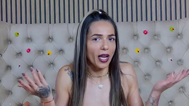 PlayfulShow webcam