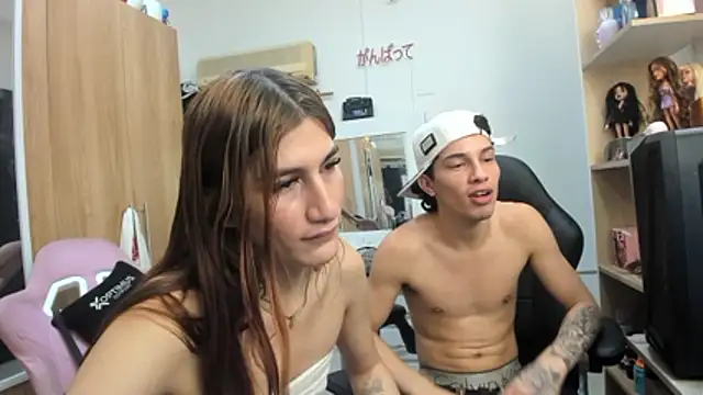 Pride_couple webcam