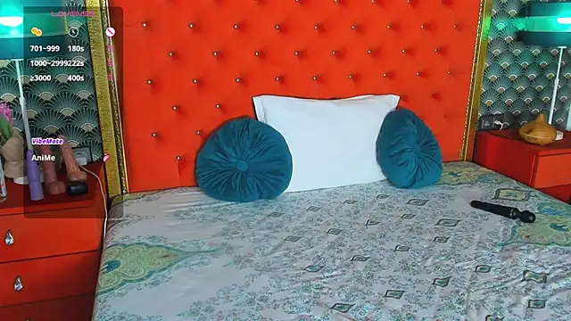 VallerieJones webcam