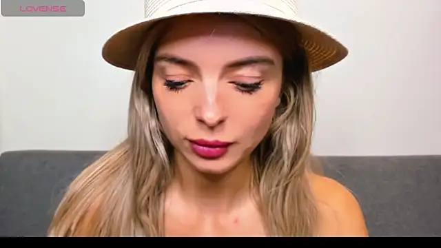 _ellen_meow_ webcam