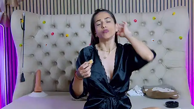 PlayfulShow webcam