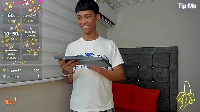 little_twink19x (M twink) - SEXY STRIPTIP AND NAKED