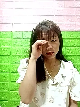 AmyLinee01 webcam