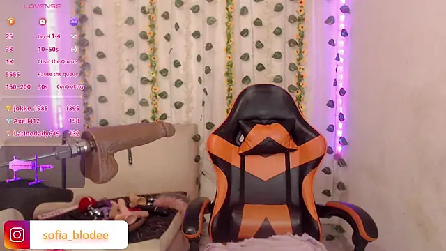sofiacurvy_45 webcam