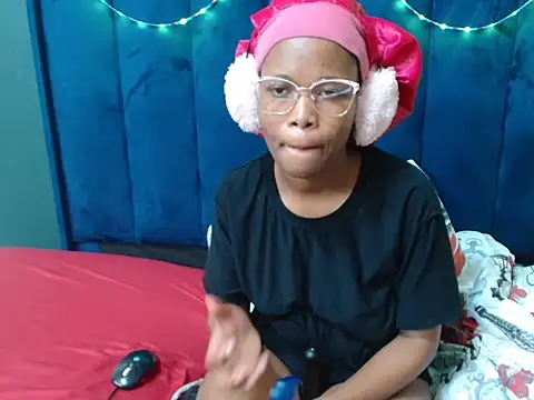 HotCreamyTea webcam