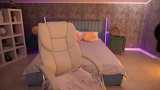 VelvetLuck webcam