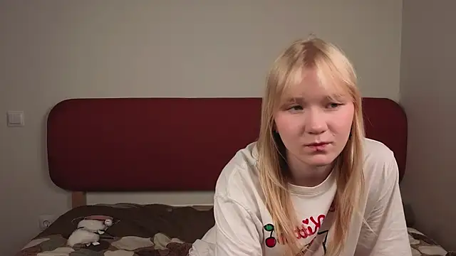 KoriMelon webcam