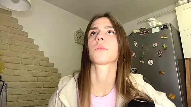 ZaraGuyette webcam