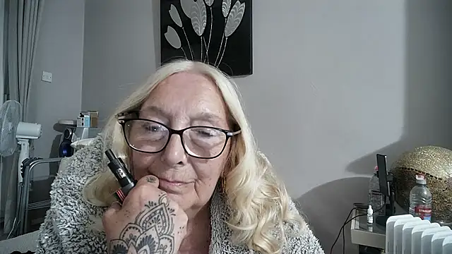 Chanel-56 webcam