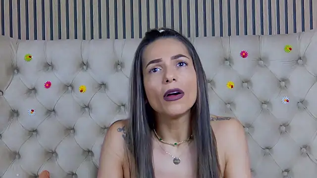 PlayfulShow webcam