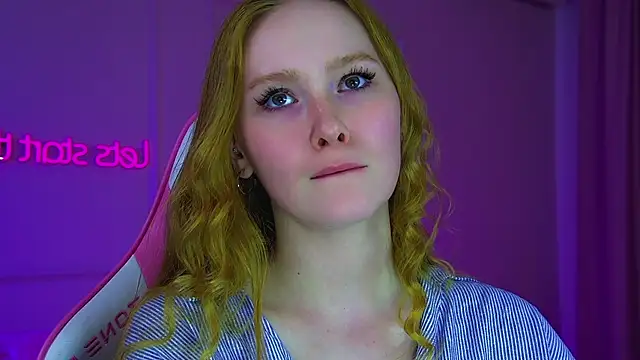 AgataFoxley webcam