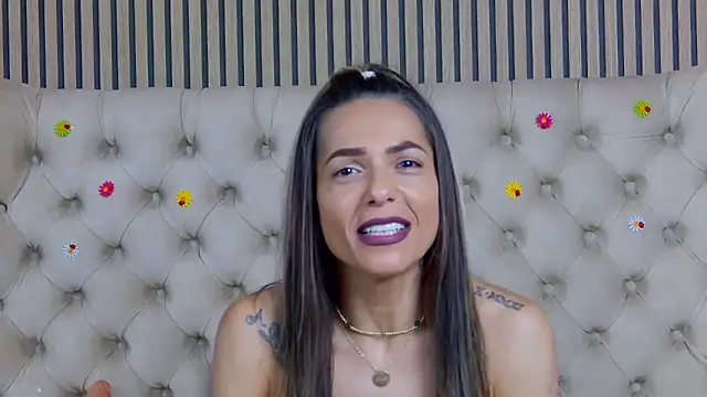 PlayfulShow webcam