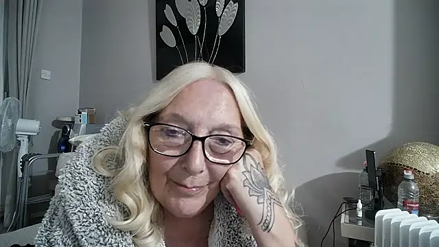 Chanel-56 webcam