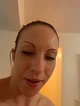 sablesin (F milf) - Fingering Pussy till I Cum Naked😈
