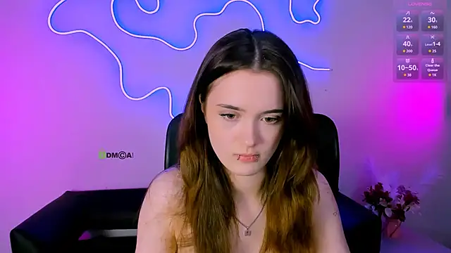 liana_kisses webcam