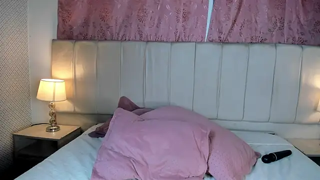 mia__gv webcam