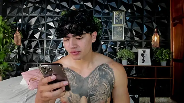 elliot_colton webcam
