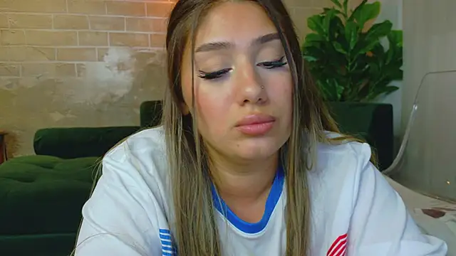 VivianneNicole webcam