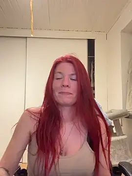 LisaLuxx webcam