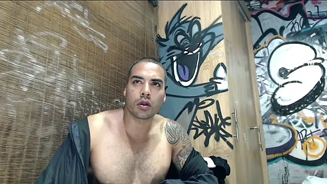 Justin_Frank live cam on StripChat