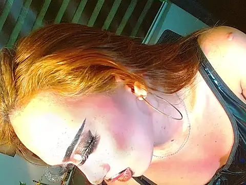 HOLLYWOOD_QUEEN_88 webcam