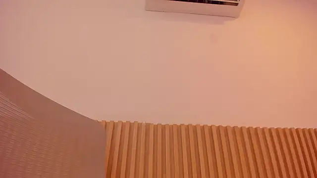 OliviaSweett webcam