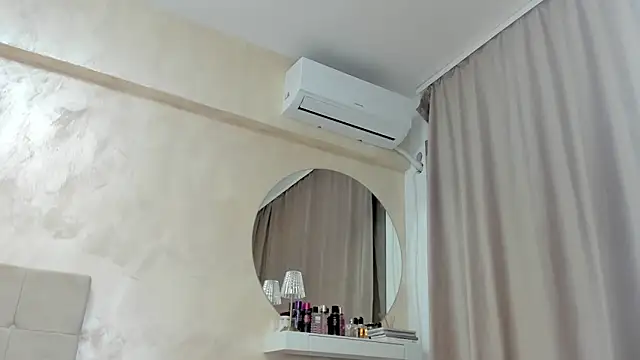 KaylaBenz webcam