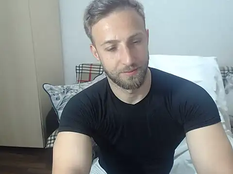 BlondEagleMuscle webcam