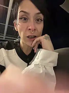 lhiamfitt10 webcam