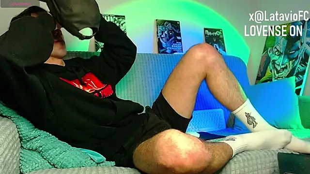 Midnighter_ webcam