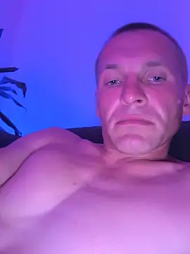 AttractiveSilk5 webcam