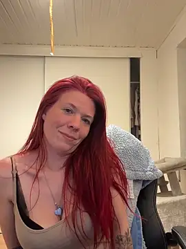 LisaLuxx webcam