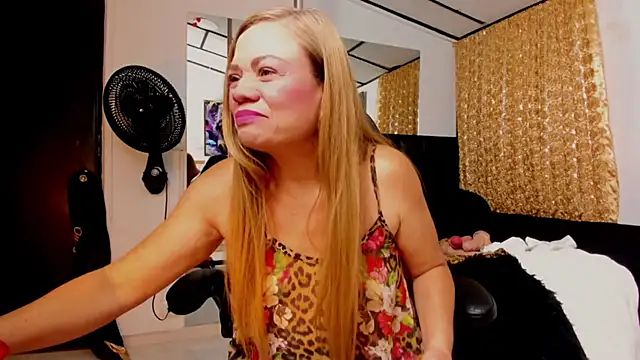alicee__mature webcam