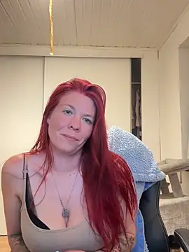 LisaLuxx webcam