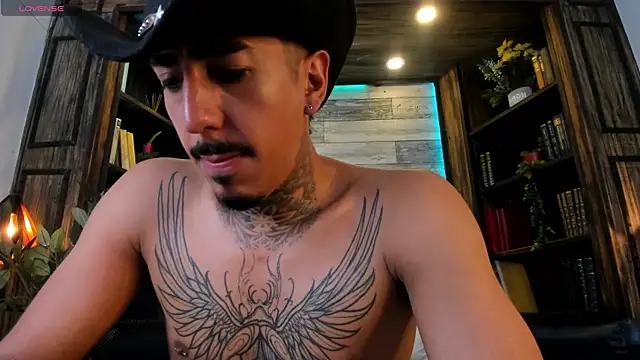 Donovan_Desmond webcam