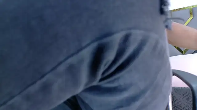 Oliver_bigblack_cock webcam