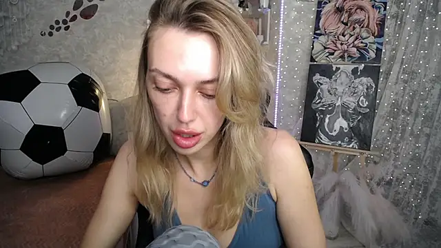 NickyAdamidi webcam