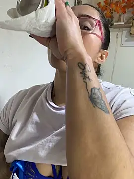 sweet__nurse1 (F young) - BIG FOUNTAIN IN YOUR FACE 😈🥵💦