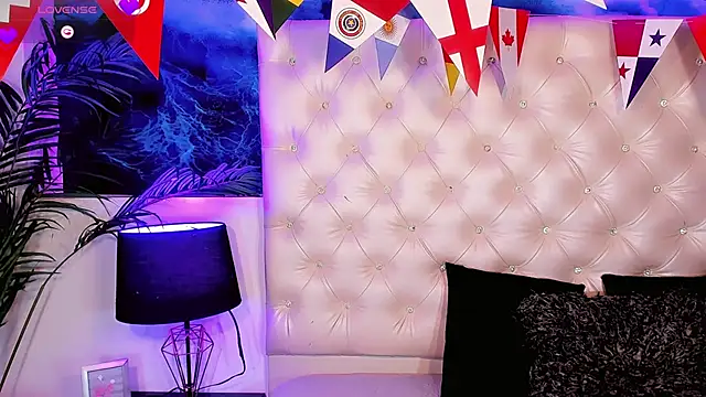 Keira_Fox31 webcam