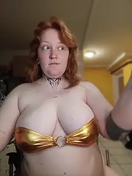CURVYSAKURA webcam
