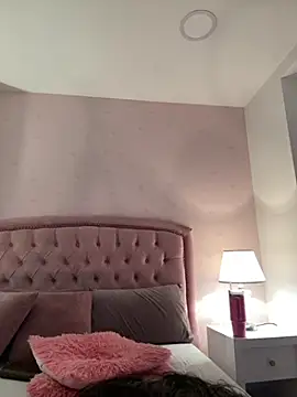 Bella__Wood live sex cam