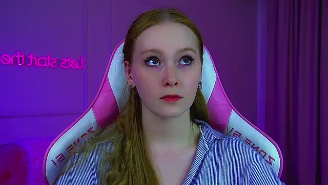 AgataFoxley webcam