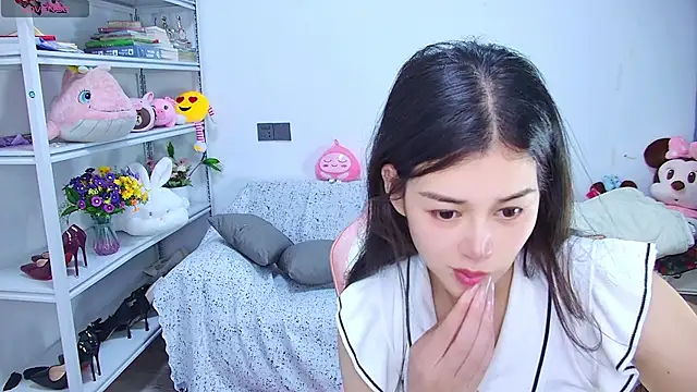 QinQin-888 webcam